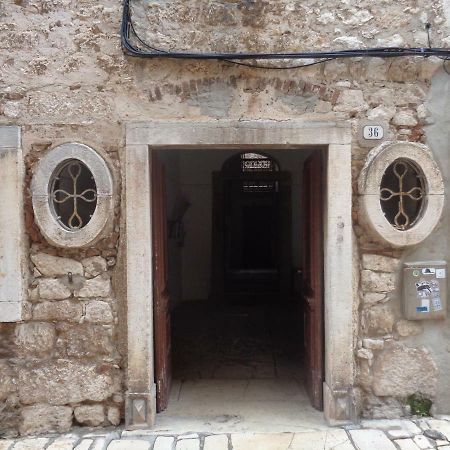 Cozy Studio-Apartment Gordana In Rovinj City Center Bagian luar foto