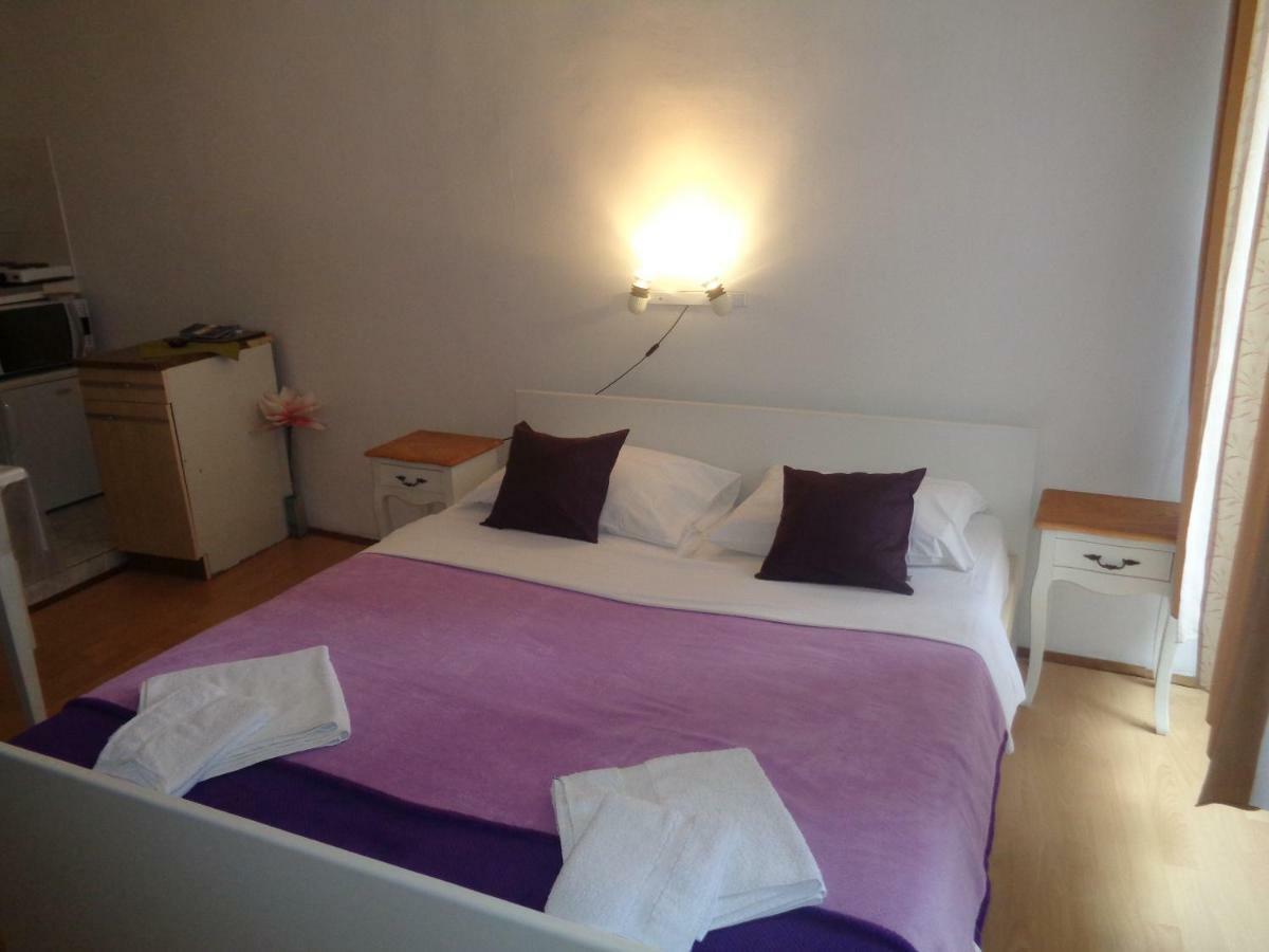 Cozy Studio-Apartment Gordana In Rovinj City Center Bagian luar foto